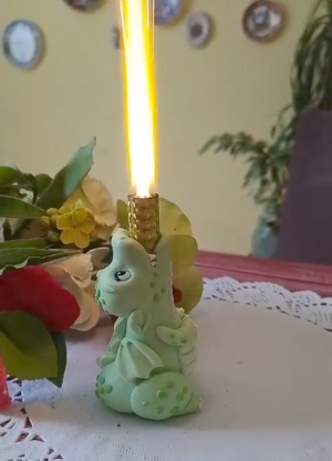 Молд вогняний дракон