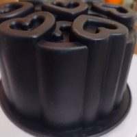 Форма для бенто в серцях